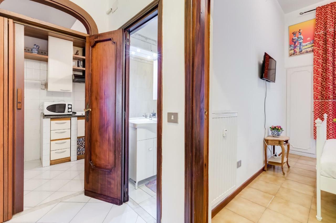 Casa Vacanza Home Sweet Home Di Fatha Рим Екстериор снимка